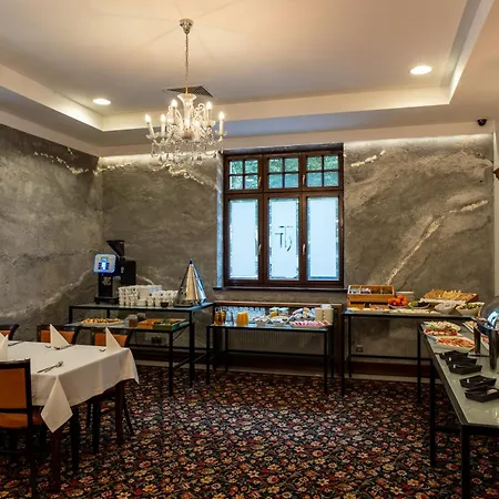 Grand Sal Hotel